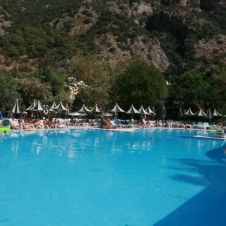 Курортный комплекс Belcekiz Club 5*